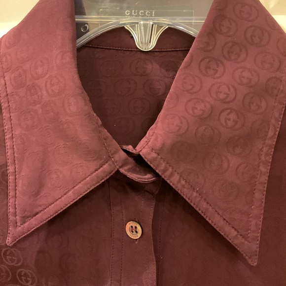 Gucci Long Sleeve Button Front, Fold Down Collar, Maroon Blouse, Size 44 / Small - Picture 8 of 14